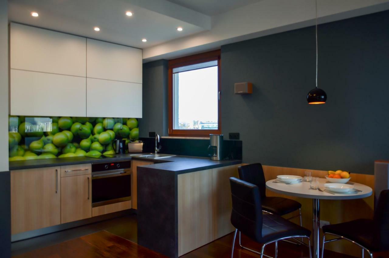 Aleja Wyścigowa 4c By Homeprime Apartament